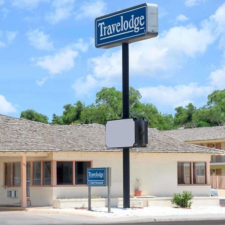 Travelodge By Wyndham Dodge City Exterior foto