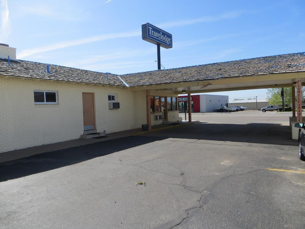 Travelodge By Wyndham Dodge City Exterior foto